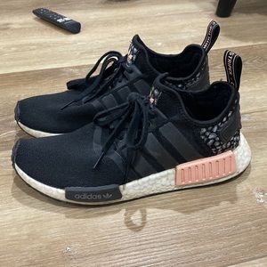 ADIDAS NMD R1 Animal Womens Shoes